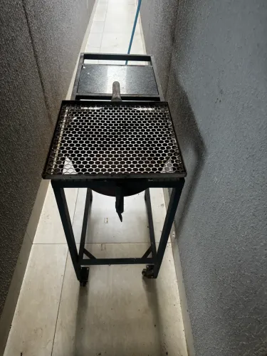 Churrasqueira com rodas - A Venda