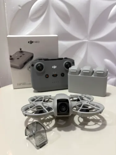 VENDO DJI NEO FLY MORE COMBO + SHOULDER BAG - IMPECAVEL