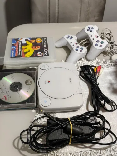 PS1 One Slim PlayStation 1 bebê