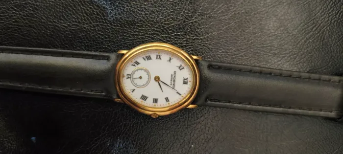 Lovely vintage 1980's 18K gold plated Raymond Weil Geneve 9812 oval watch