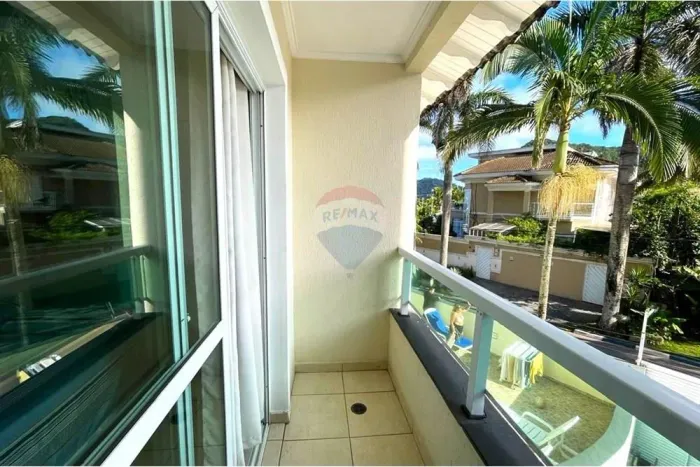 Apartamento Guarujá Vende Studio frente mar localização nobre funcional com varanda mobili