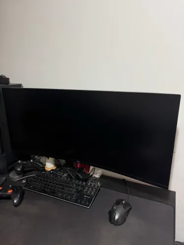 Monitor GamerLG UltragearCurvo -Tela de 34?, 2K WQHD 3440 x 1440, UltraWide 160Hz