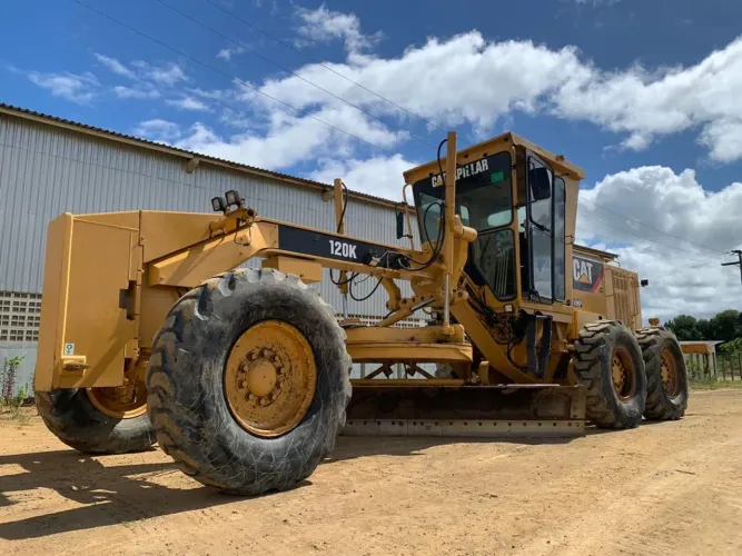 Patrol motoniveladora 120k caterpillar 