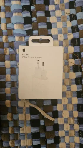 Carregador Apple USB-C 20W 