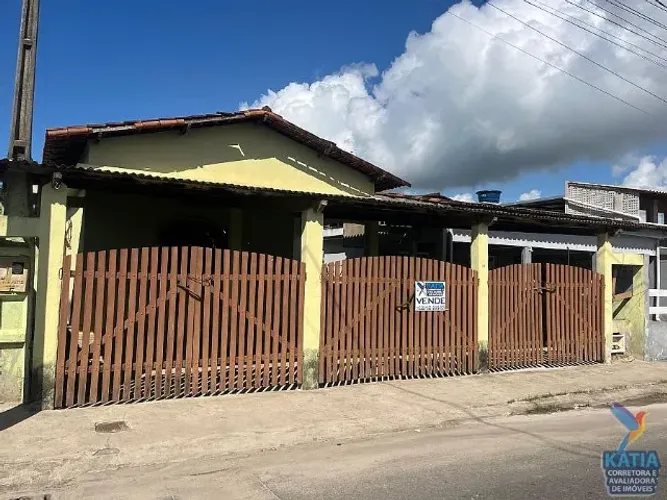 Excelente casa 3q suíte 3v, quintal, na praia de Itaoca/ES