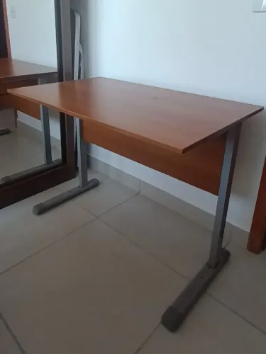 Mesa escrivaninha para estudo