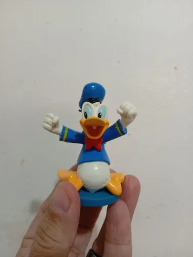 MINIATURA COLECIONÁVEL PATO DONALD 