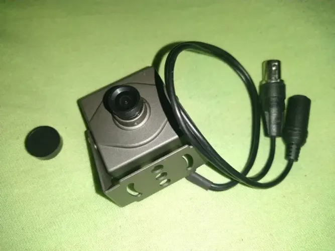 Módulo Câmera De Segurança Cftv Kc6110 Conector Bnc 12v