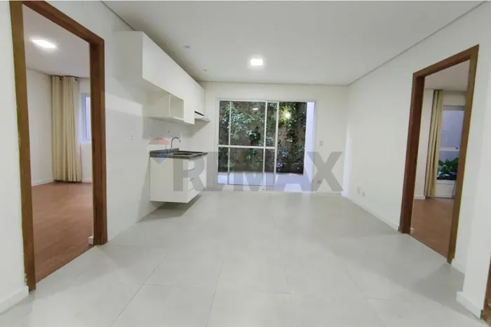 Apartamento com Quintal Exclusivo para Locação no Brooklin 70m² + 42m² de Área Externa
