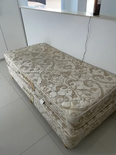 Cama de solteiro NOVA