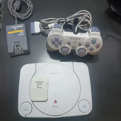 PS1 slim (PS one) Impecável