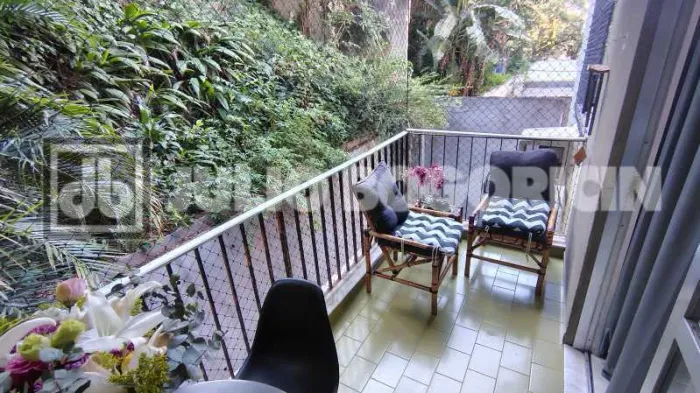 Apartamento : Padrão / Residencial / Bancários