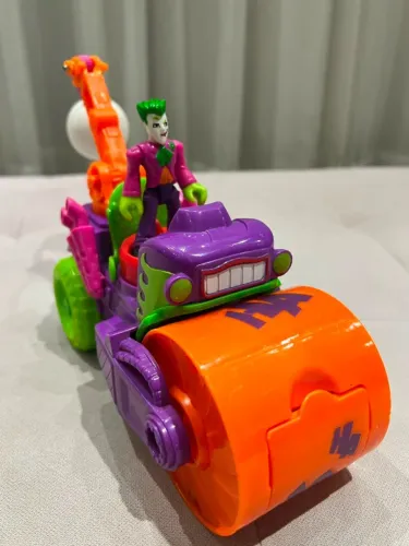 Brinquedo Carro Vilão Coringa DC Imaginext
