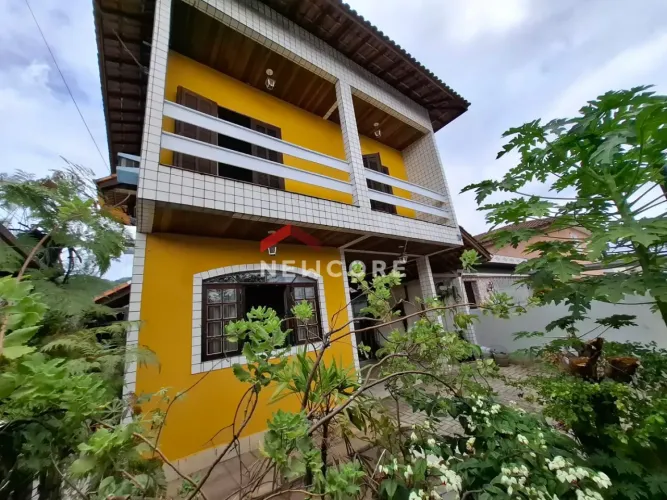 Casa em Rua Ângelo Martins Melero - Caneleira - Santos/SP