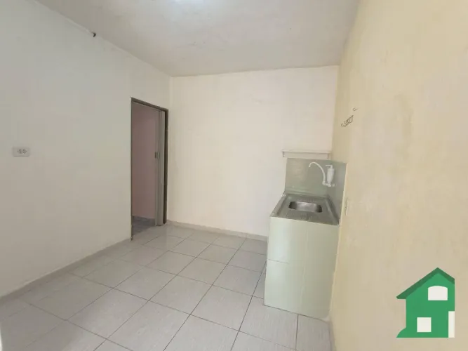 Edícula com 1 dormitório para alugar, 25 m² por R$ 1.135,00/mês - Conjunto Residencial Tri