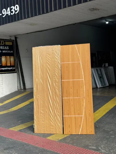 GRANDE PROMOÇÃO - PORTAS DE MADEIRA 2.10X60,70 OU 80CM