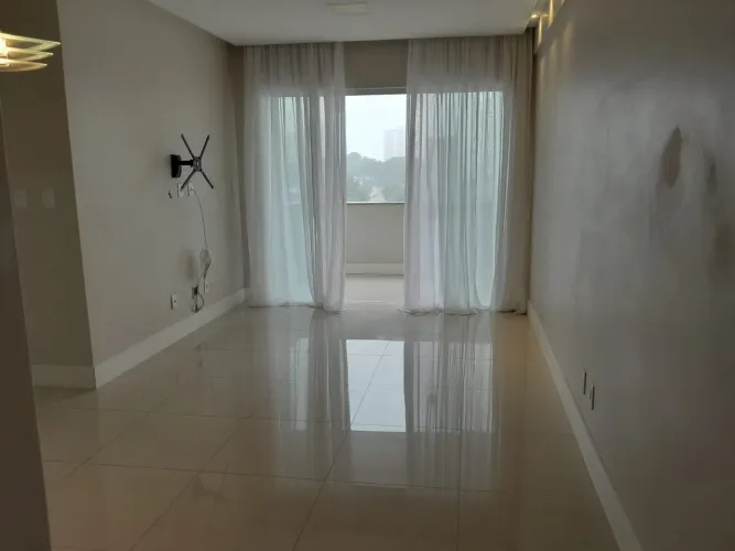 Apartamento 3 quartos no bairro Góes Calmon. Prédio com infraestrutura completa.