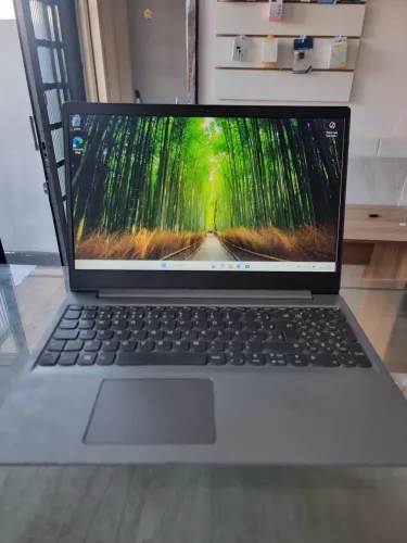 Notebook Lenovo ryzen 5 8gb 240 ssd tela grande - ate 12x no cartao
