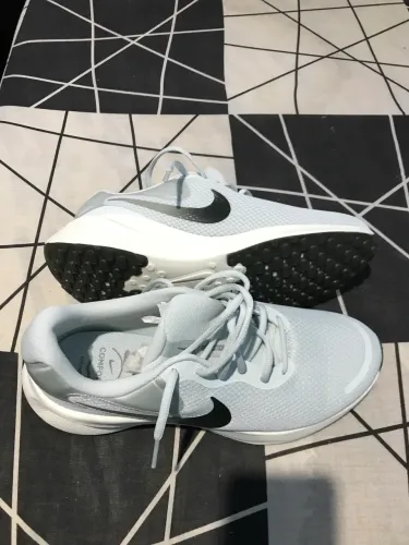 Nike Revolution 7 Original - NOVO, nunca usado