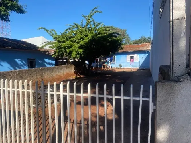 Casa/Terreno 575,24 m² à venda em Zona 06 - Maringá - PR