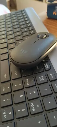Teclado + Mouse sem fio Logi