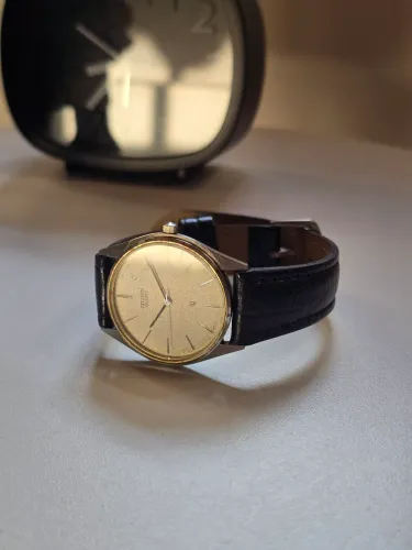 Relógio Citizen Quartz Antigo