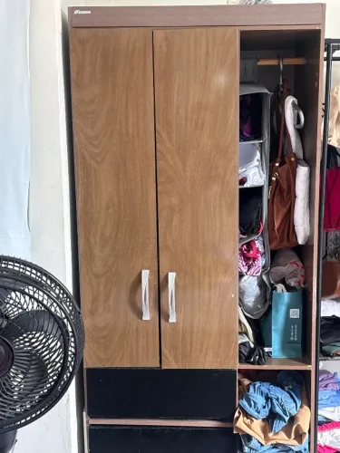 Guarda roupa PARA DOAÇÃO