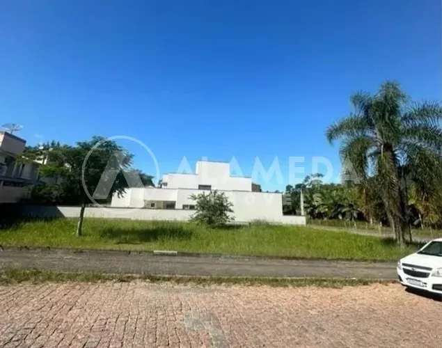 TERRENO NO BAIRRO DAS CAPITAIS EM TIMBÓ!