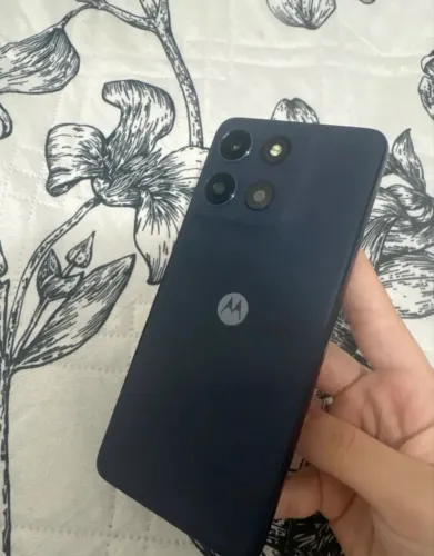 Celular moto G56