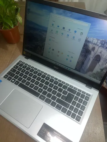 Acer Aspire 3 i3-N305 | 8GB RAM | SSD 256GB | 15,6? | Windows 11