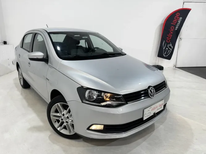 Volkswagen Voyage 1.6 MSI Flex 16V 4P AUT 2015