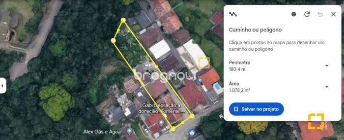 Ótimo terreno com 03 casas à venda, Córrego Grande