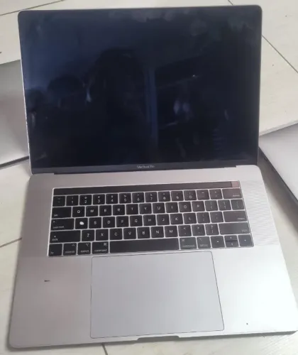 Notebook Apple Macbook Pro 2018 a1990 no estado nao liga