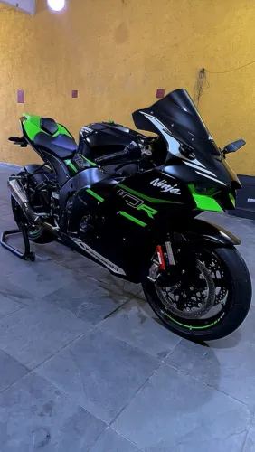 Kawasaki Ninja ZX10R