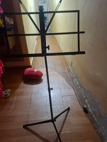 estante de partitura musical