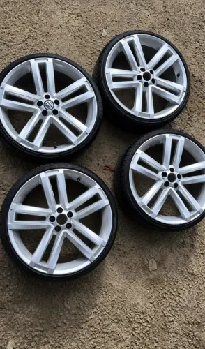 Vendo rodas aro 20 furação 5x100