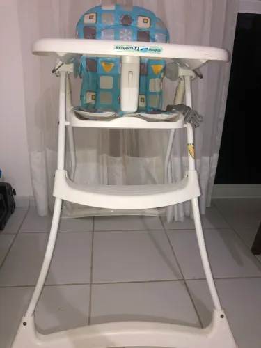 Cadeira de alimentação 