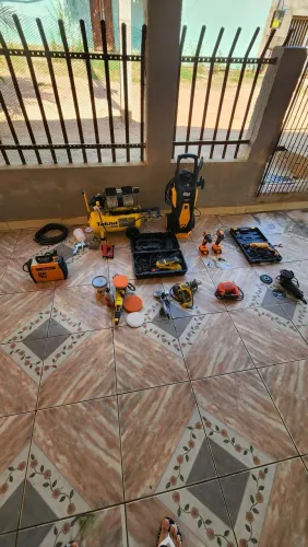 Vendo tudo por 4000 mil