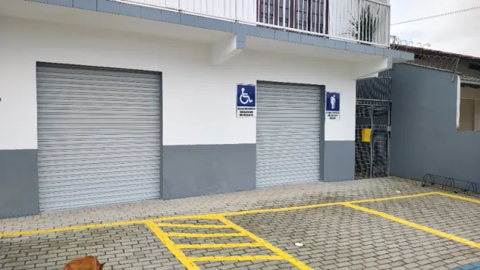 Sala comercial, Iririú, 96m2