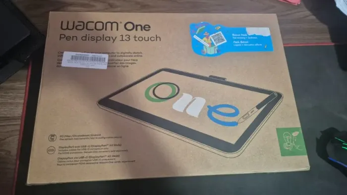 Wacom One pen display 13 Touch DTH134 - NOVO, caixa aberta