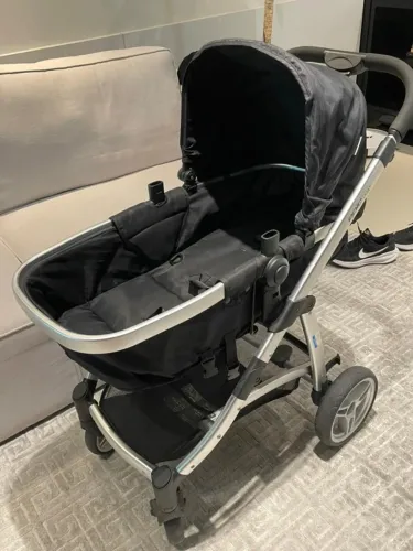 Carrinho e Bebe conforto Infanti epic lite com base isofix