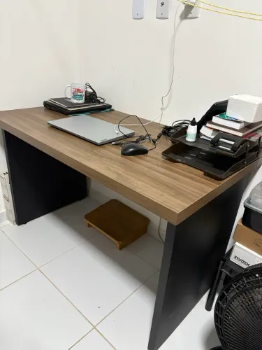 Mesa de escritório, estudo Geeb Work