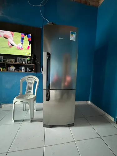 Vendo geladeira frost free funcionando perfeitamente com nota fiscal