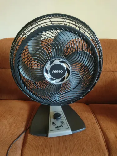 Ventilador Arno 40cm. 100. 00