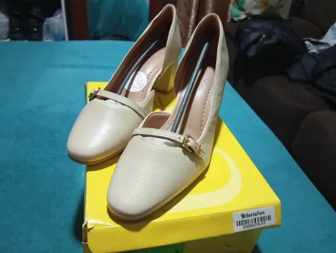 Scarpin Bege UsaFlex N° 38