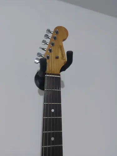 Guitarra fernandes japan