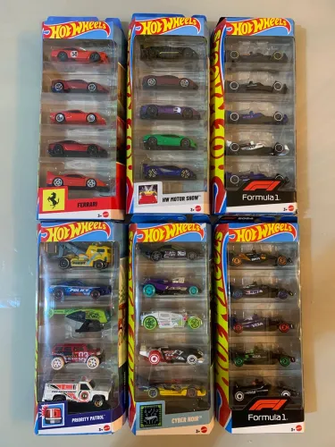 Hot Wheels 5 Packs Lacrados | Ferrari, F1, Motor Show e mais | 6 Packs