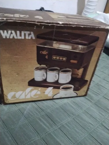 Cafeteira Walita década de 80 para quatro cafés 
