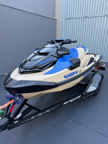Jet Seadoo WakePro 230 2025 - Apenas 18 horas (Wake + Som) sem detalhe
