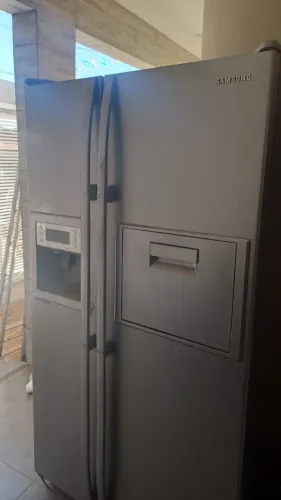 Geladeira especialmente para técnicos em refrigeração